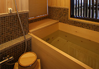 Naramachi atmosphere Japanese-style room of 15-tatami mat size (with a cypress bath)