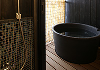 Naramachi atmosphere Japanese-style room of 14-tatami mat size (with an open-air bath)