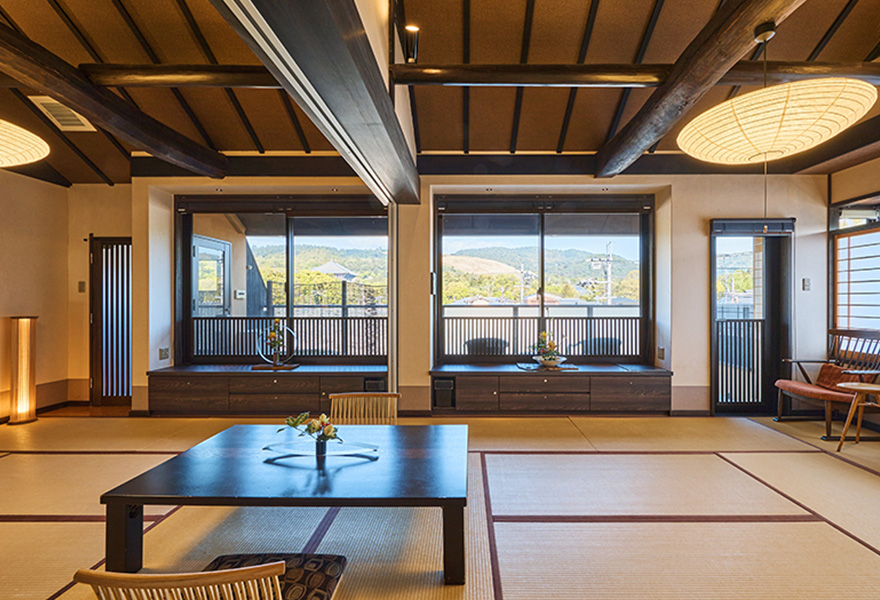 Special room on the top floor of 18-tatami mat size (with an open-air bath)